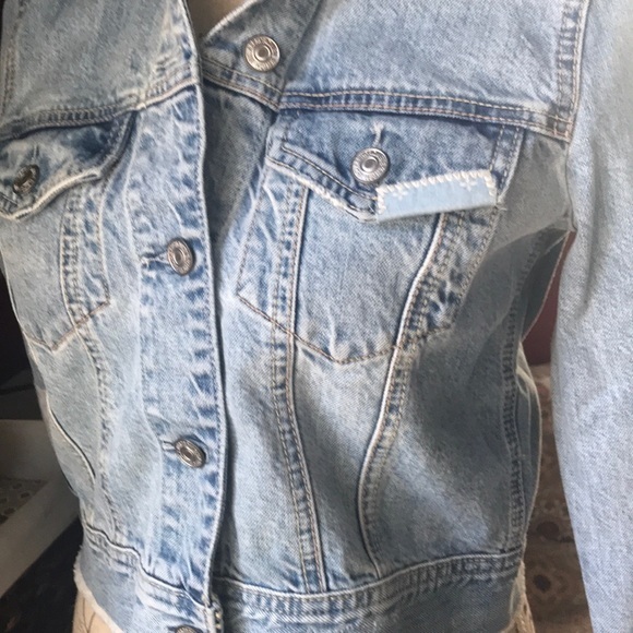 NWT Abercrombie Cropped Patchwork Jean Jacket S - Picture 8 of 8